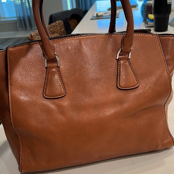 Beautiful like new MK Sophie satchel - Picture 2 of 10